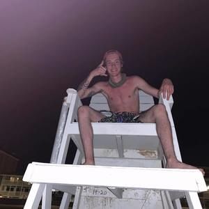 Meet your Posher, Christopher